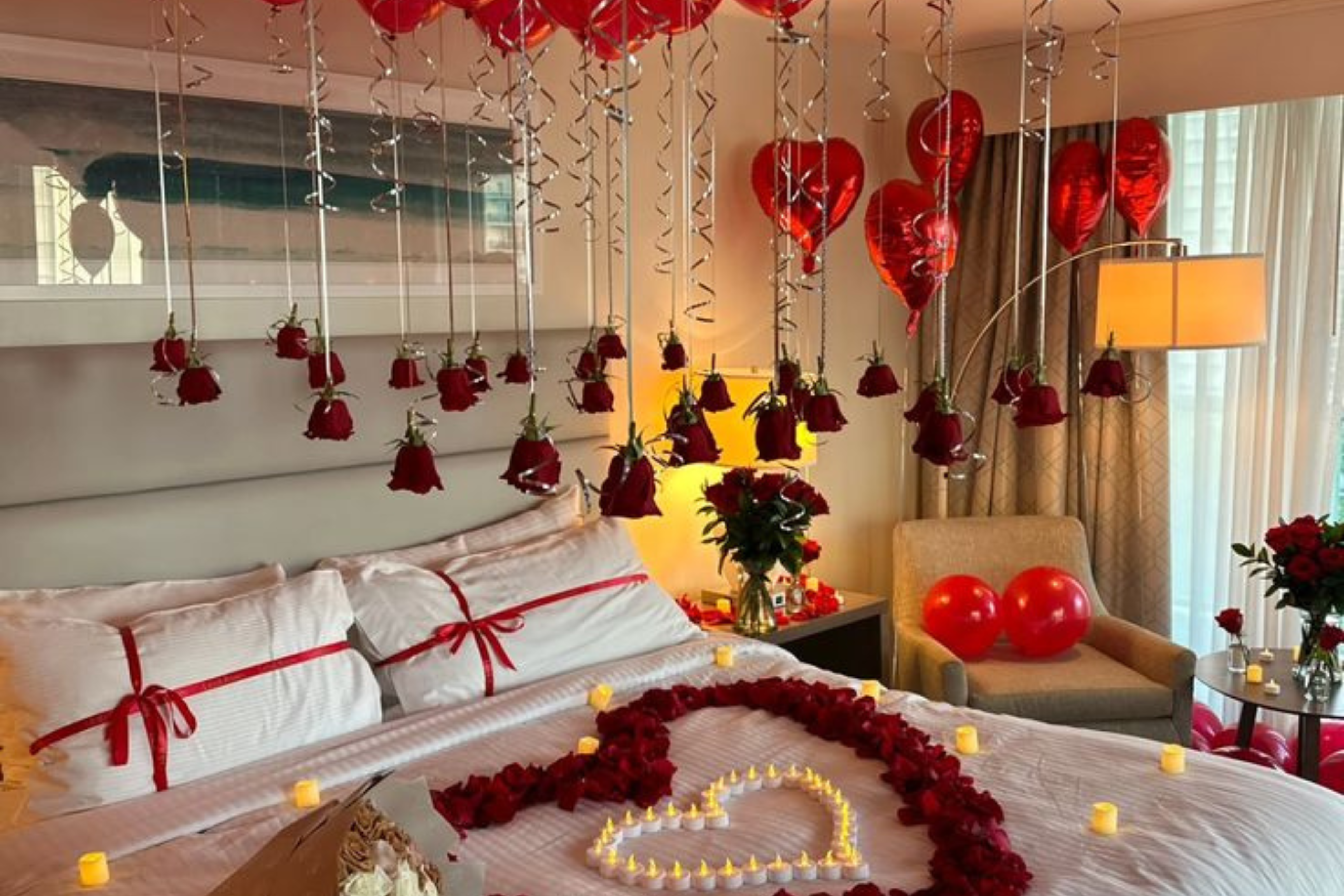 Luxury surprise room decorations in Mykonos – romantic setups, birthday surprises, anniversary decor, and bespoke experiences for unforgettable moments.